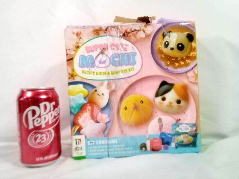 Hinkler Expore Super Cute Mochi Recipe Book & Shaping Kit - Dutch Goat