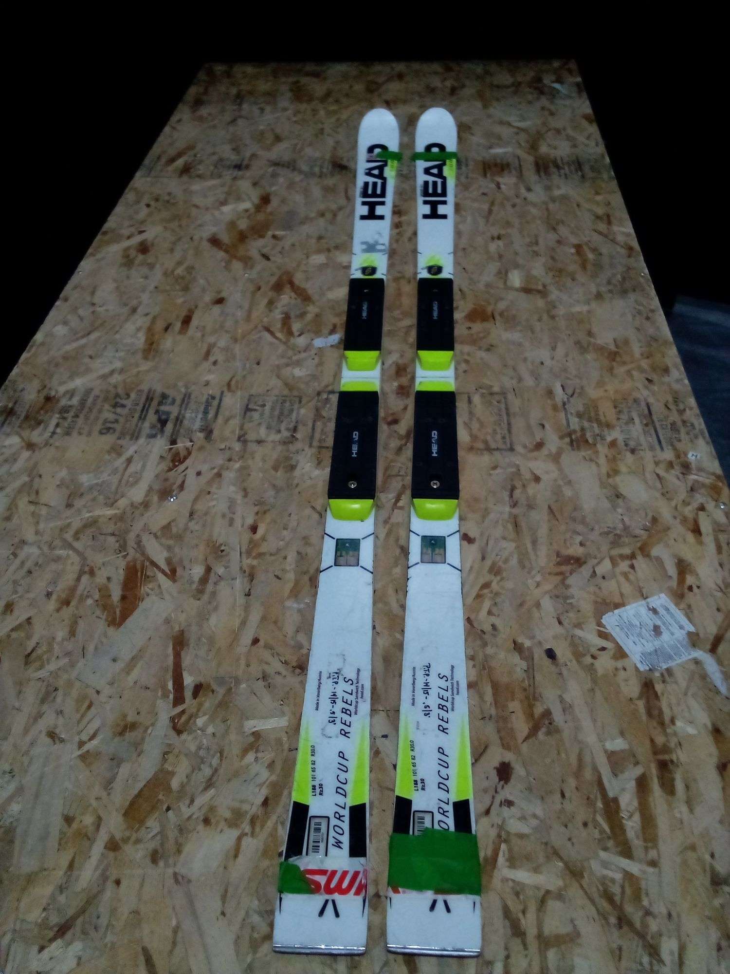 Head World Cup Rebels i.GS RD Race Skis – 184 cm / 30 m Radius
