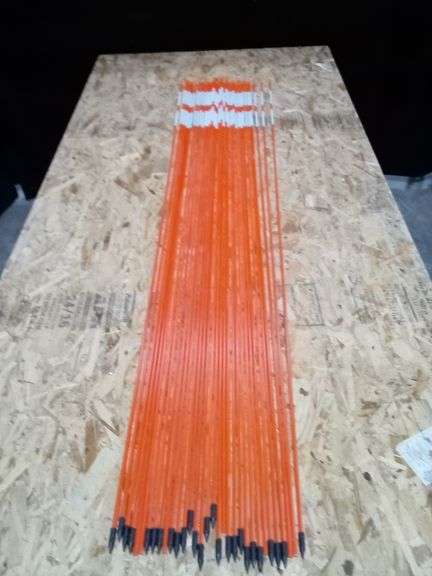High Visibility Driveway Reflectors Snow Stakes – Orange 72"H 33-Pcs