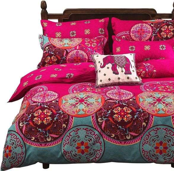 Vaulia Home Collection Duvet Cover Set with Pillow Shams – Pink 90" x 98"