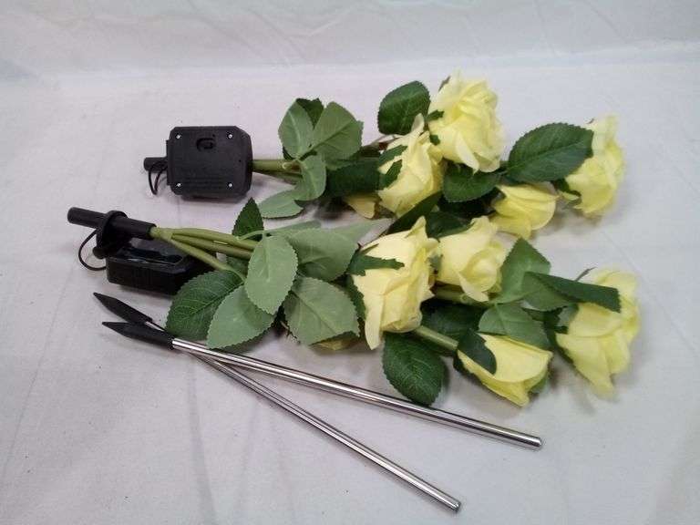 Solar Garden Rose Lights – Yellow 2 Count