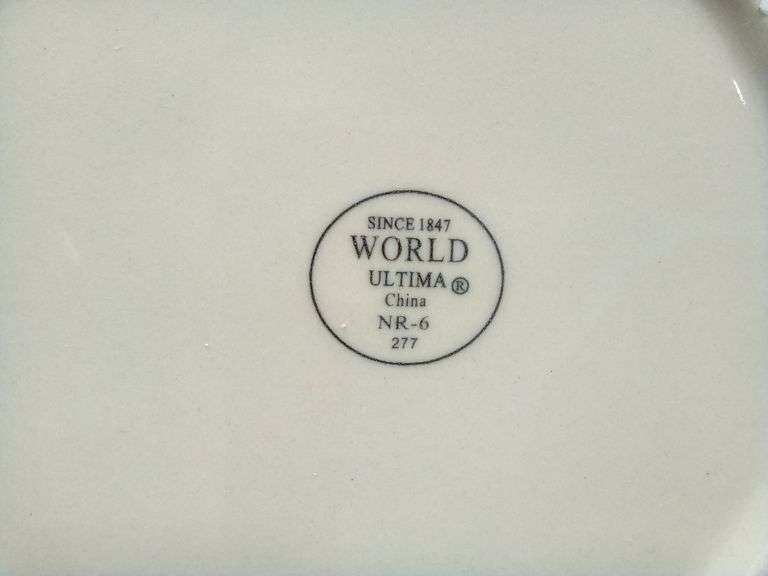Lot Of 6 World Ultima, Dinner Plates NR-6, 6.5"