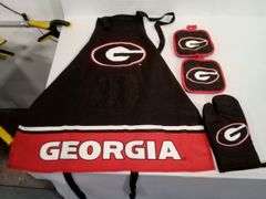 Georgia Apron, Oven Mitt and Pot Holders Set – 4 Piece