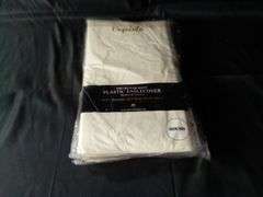Premium Plastic Tablecloth 84" Round Plastic Table Cover – Ivory 6 Count