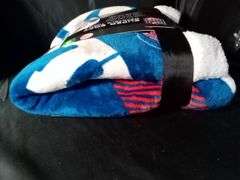 Buffalo Bills Super Soft Wearable Throw