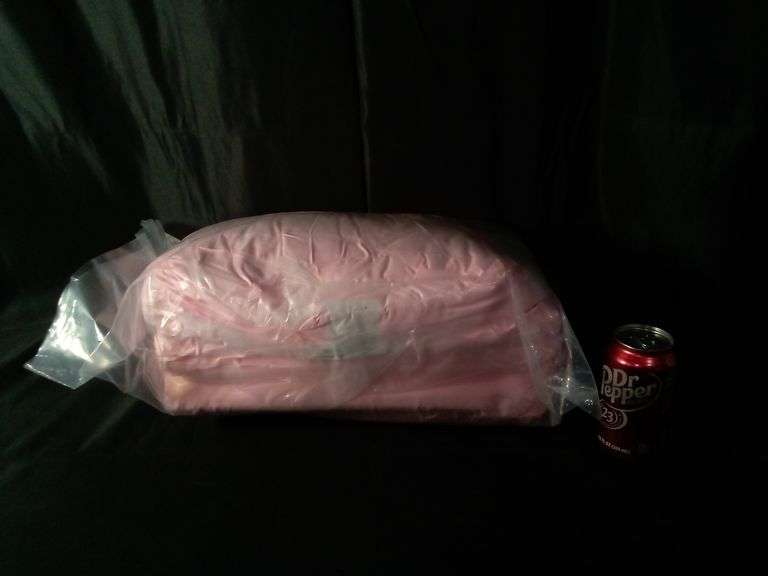Vacuum Sealed Pink Fluffy Blanket