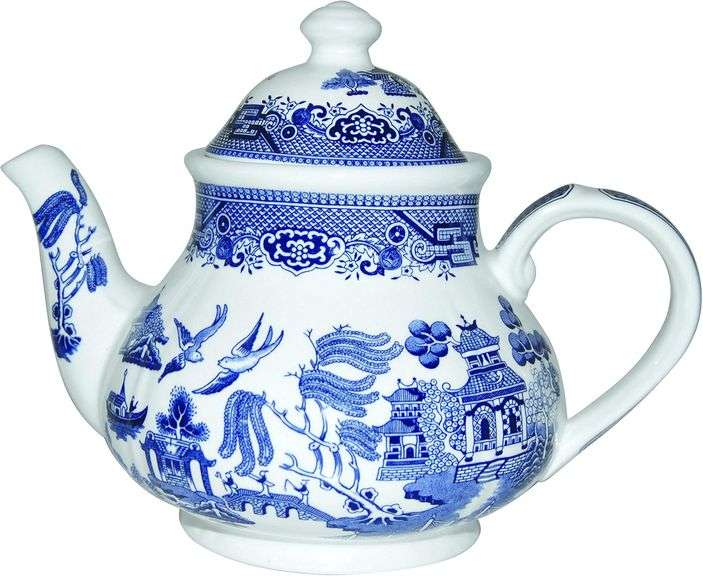 Churchill Blue Willow Teapot 40-ounce