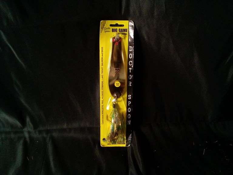 Doctor Spoon Big Game Series Fishing Lure – Gold 2 oz