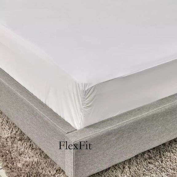 AllerEase Purely Clean Pro Waterproof Zippered Mattress Protector – White Twin