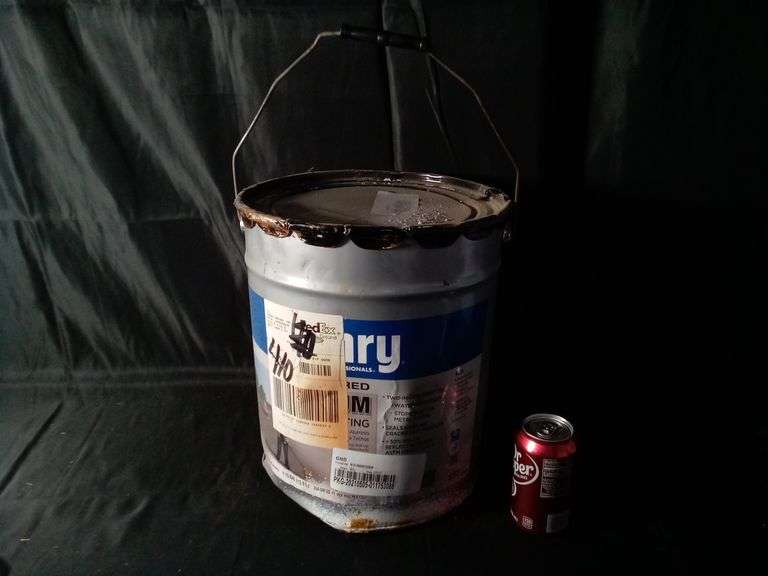 Henry Fibered Aluminum Roof Coating – 4.75 Gallon
