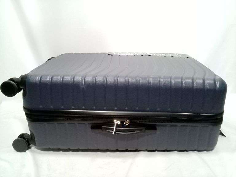 Total Travelware Everest Expandable Lightweight Hardsided Spinner – Navy 28"