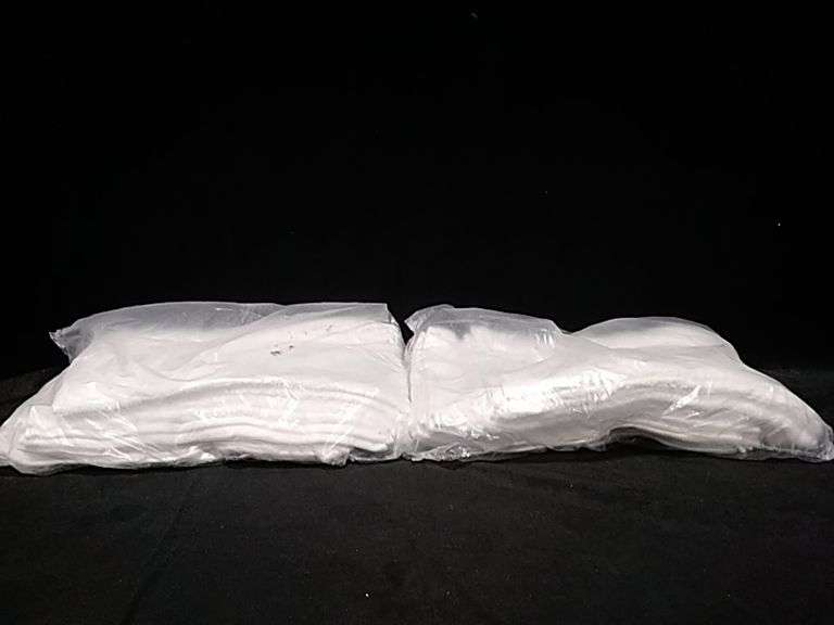 Lot of 2 White Bath Towels