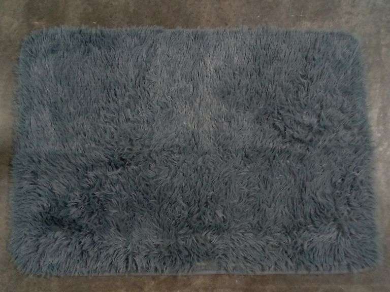 Dark Gray Faux Fur Fluffy Rug – 2' x 3'