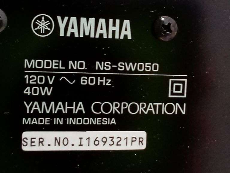 Yamaha Subwoofer – Black 120V 60Hz 40W NS-SW050