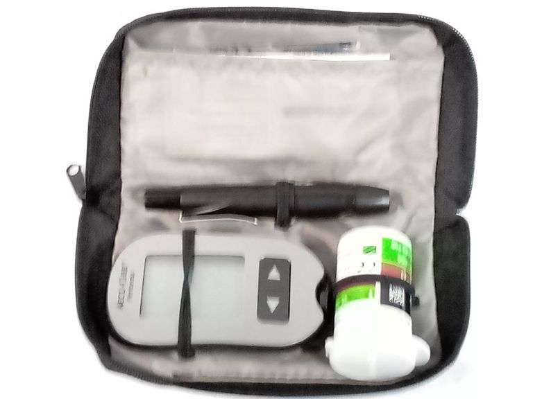 Accu-Chek, Performa Blood Glucose Meter Kit