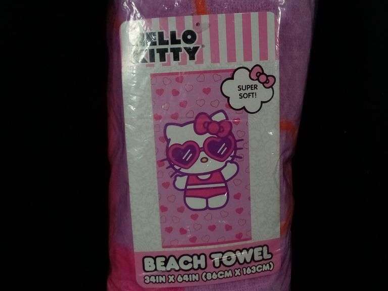 Hello Kitty Super Soft Beach Towel – Pink 34" x 64"