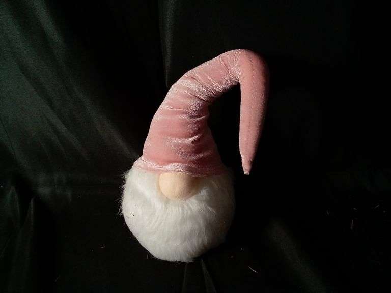 Gnome Christmas Faceless Doll Decor – Pink