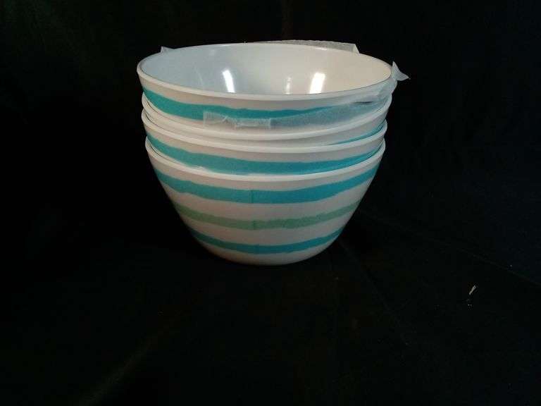The Lakeside Collection Coastal Melamine Dinnerware Salad Bowls Set – 4 Count