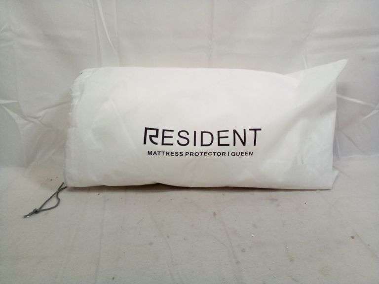 Resident Mattress Protector – White Size: Queen
