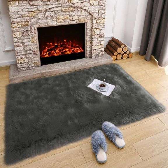 Dark Gray Faux Fur Fluffy Rug – 2' x 3'