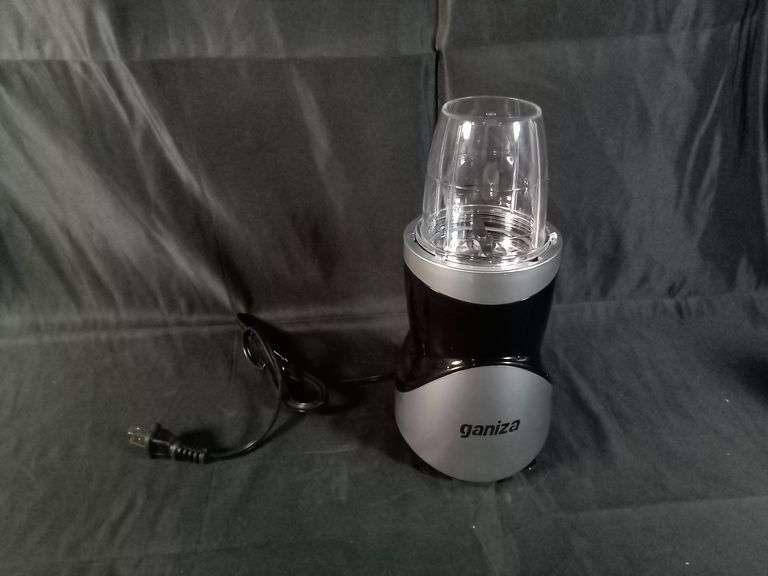 Ganiza Countertop Smoothie Blender – Black/Silver 120V-60Hz 2.92A GB10