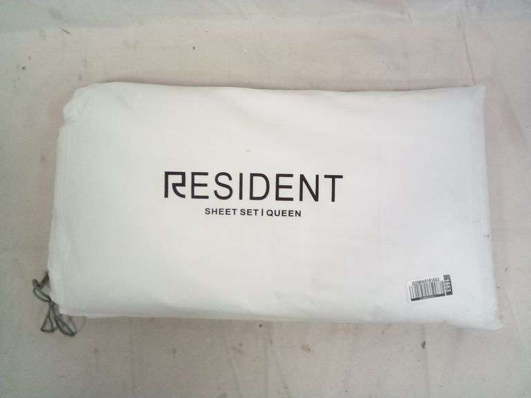 Resident Sheet Set – White Size: Queen