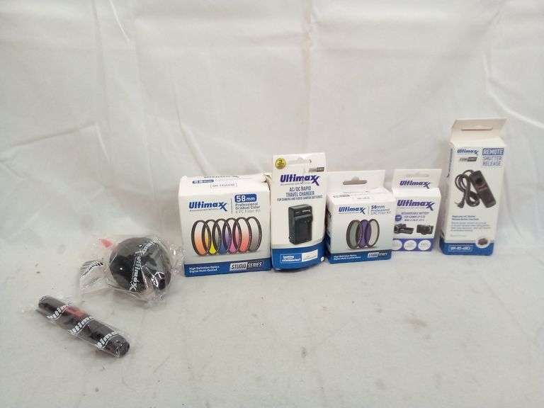 Assortment of 7 Ultimaxx Camera Accessories