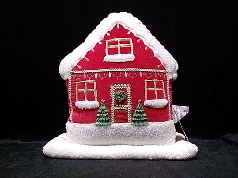 Cupcakes And Cashmere, Red Christmas Holiday Decorative Pillow