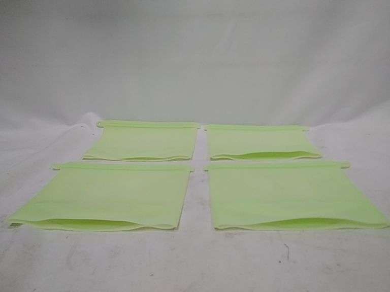 Lot of 4 Ziplock Leakproof Snack Reusable Silicone Food Storage Bag
