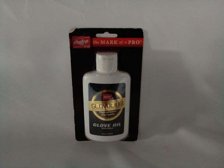 Rawlings The Mark of a Pro Glovolium Advanced Formula Glove Oil w/Lanolin – 4 oz