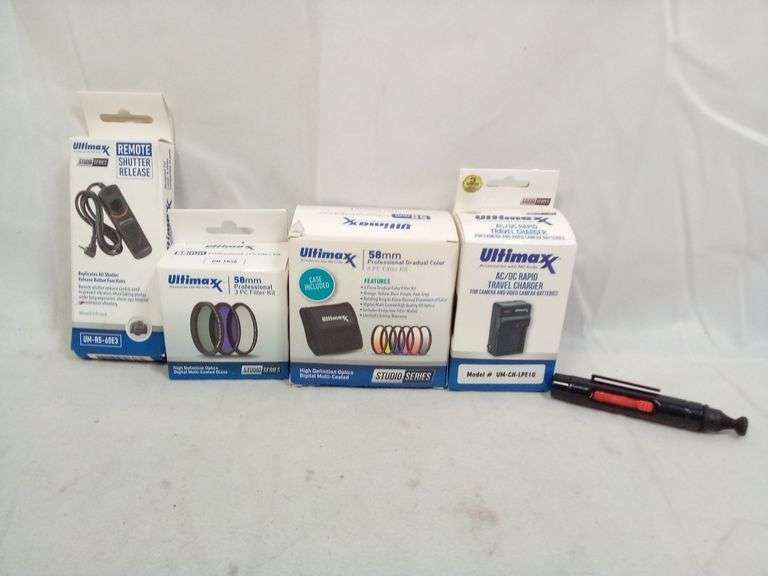 Assortment of 5 Ultimaxx Camera Accessories
