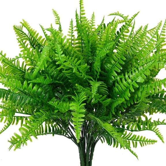 Lancaster Home + Vintage Floral Artificial Geneva Fern Bush – Green CY3021
