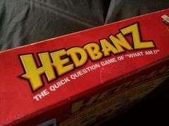 Spin Master Games Hedbanz 2nd Edition Picture Guessing Board Game