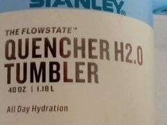 Stanley Flowstate Quencher H2.0 Tumbler – Powder Blue 40 oz