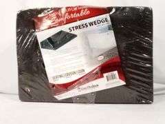 Stress Wedge Cushion, Gray