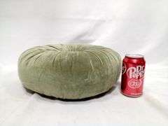Lulu & Georgia Monroe Velvet Round Pillow – Moss