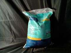 Frisco Multi-Cat Scoopable Cat Litter Fresh Scent – 40lbs