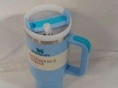 Stanley Flowstate Quencher H2.0 Tumbler – Powder Blue 40 oz
