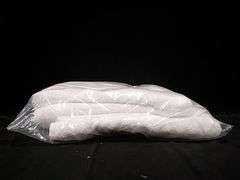 Pack of White Bath Towels