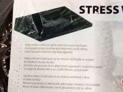 Stress Wedge Cushion, Gray
