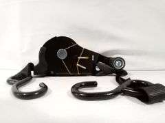 Retractable Ratcheting Tie-Down Strap with Hooks