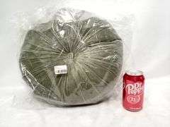 Lulu & Georgia Monroe Velvet Round Pillow – Moss