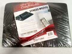 Stress Wedge Cushion, Gray