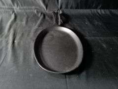 Valor Cast Iron Oval Serving Griddle Skillet with Handle