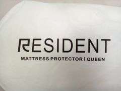 Resident Mattress Protector – White Size: Queen