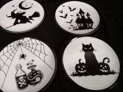 Whimsical Halloween Charger Plates Set – Black/White 4 Piece