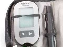 Accu-Chek, Performa Blood Glucose Meter Kit