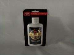 Rawlings The Mark of a Pro Glovolium Advanced Formula Glove Oil w/Lanolin – 4 oz