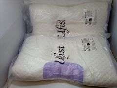 Lot of 2 Ufist Memory Foam Pillows, Ergonomic, Cream/Lilac, Standard 27"x17"